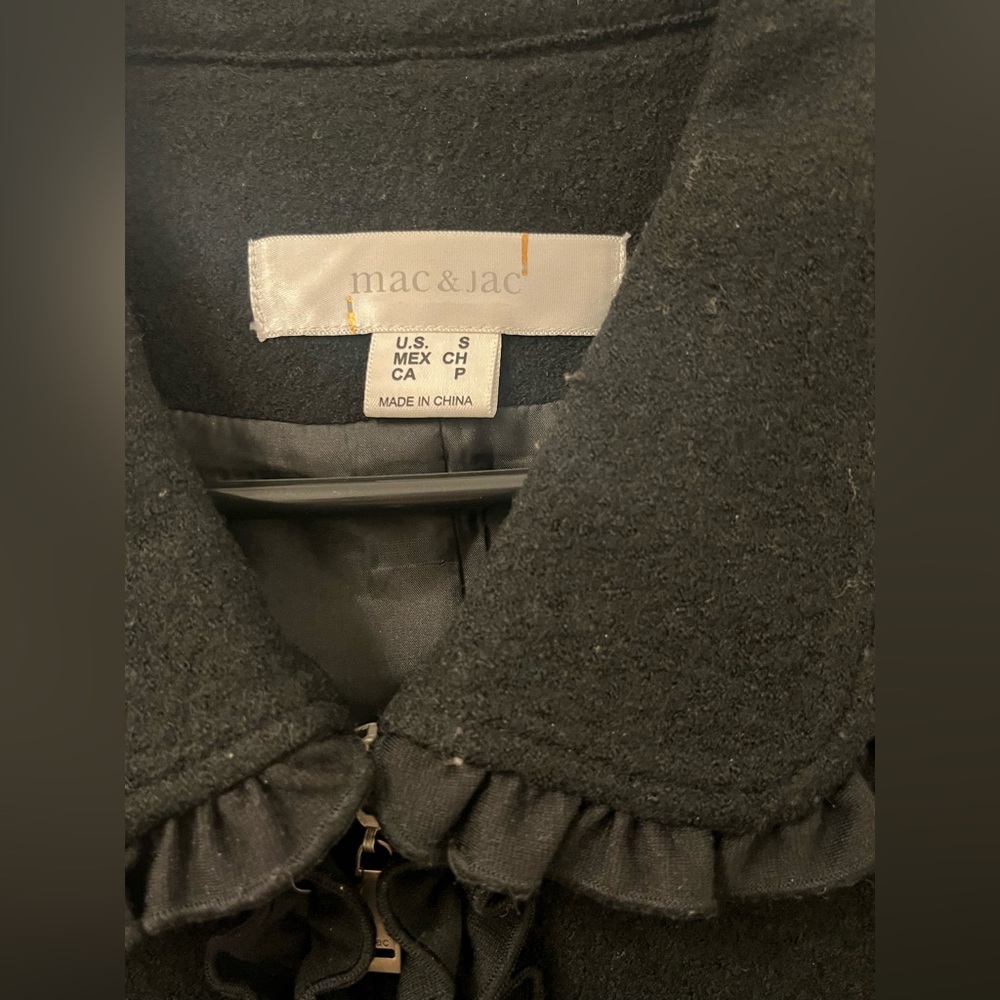 Mac & Jac Black Ruffled Women's Jacket - Picture 8 of 11